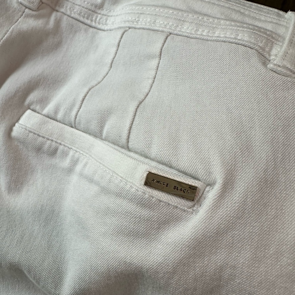 White House Black Market “The Slim Crop” White Size 4 - Picture 10 of 11
